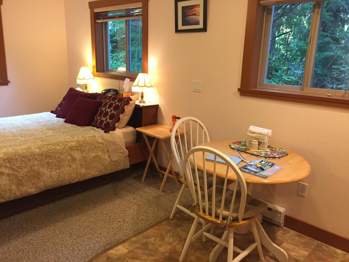 Summerhill Guest House Tofino Buitenkant foto