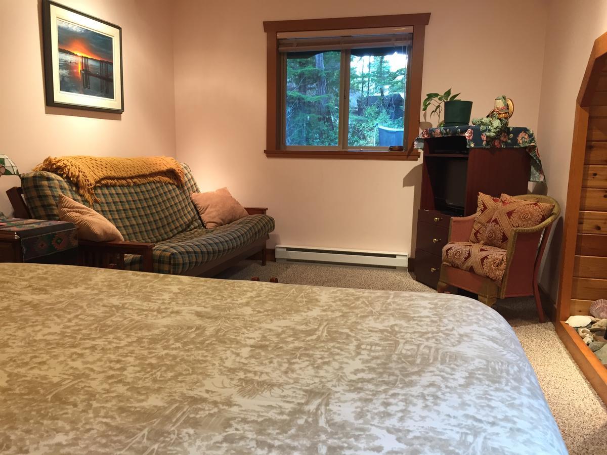 Summerhill Guest House Tofino Buitenkant foto