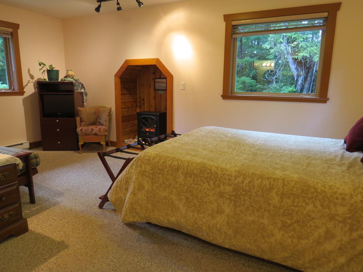 Summerhill Guest House Tofino Buitenkant foto