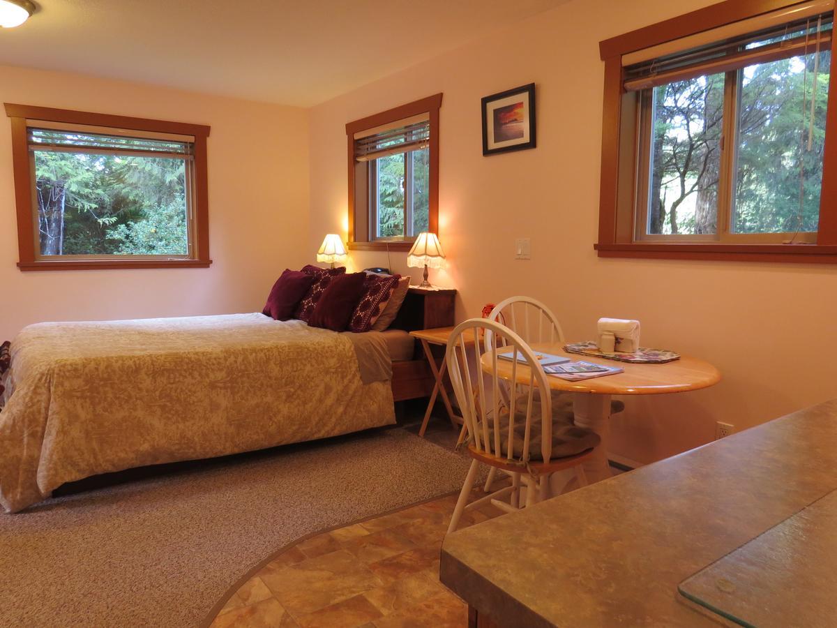 Summerhill Guest House Tofino Buitenkant foto