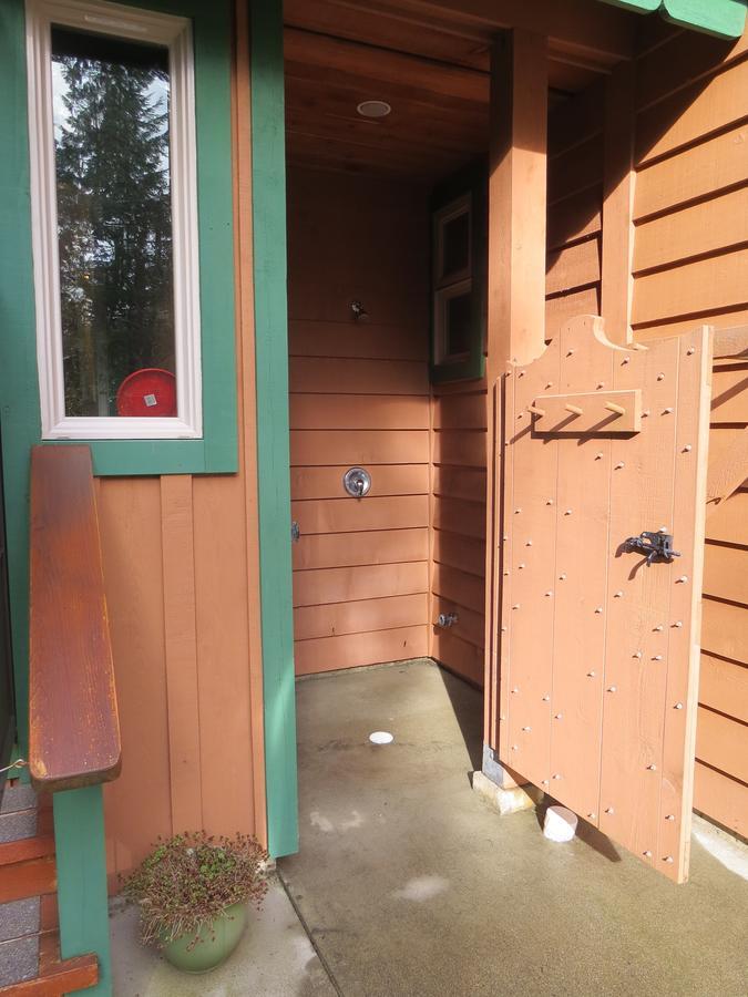 Summerhill Guest House Tofino Buitenkant foto